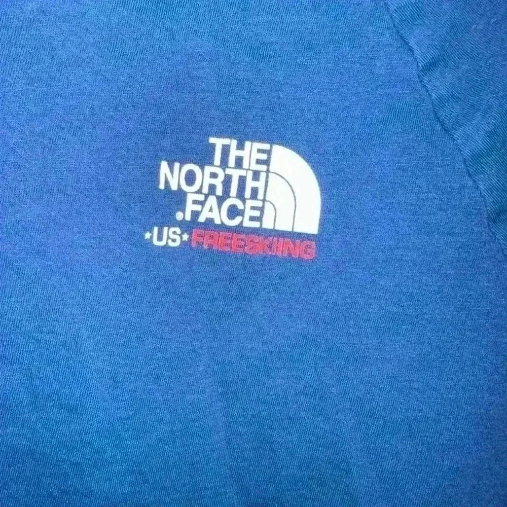 The North Face T-Shirt Blue & Red / S / USA Freeskiing Team - Picture 7 of 15